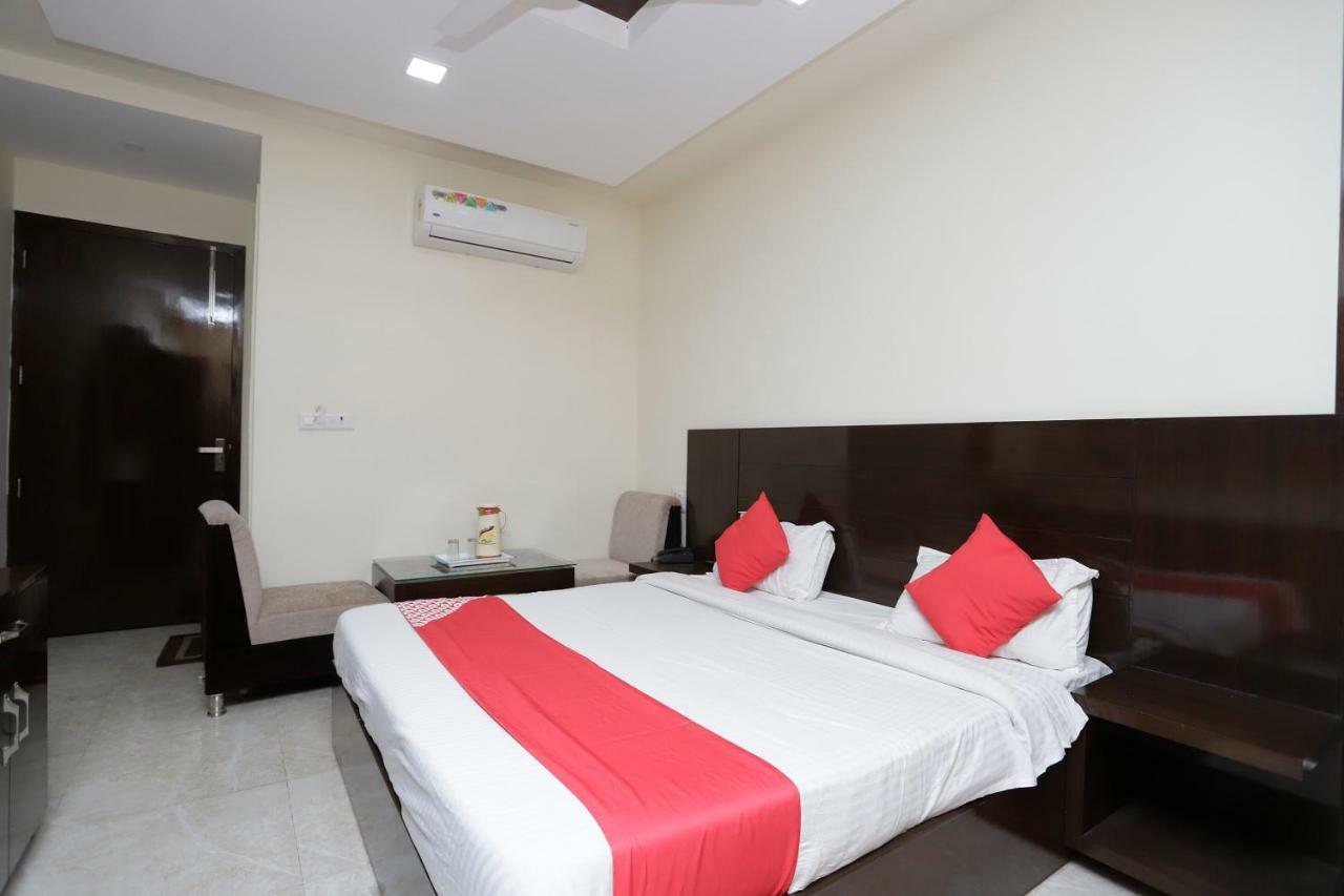 Oyo 39595 Hotel Ray Ban Kankhal Exteriér fotografie